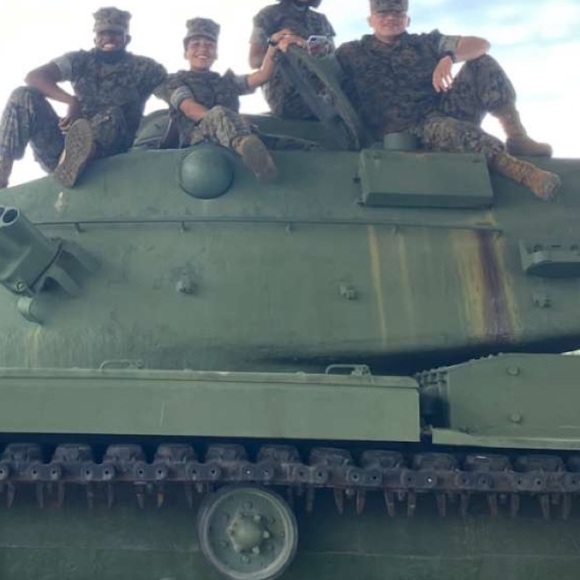 Meet your Posher, Mirza - Picture 2 of 2